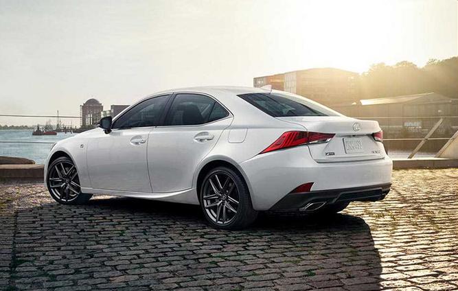 饥饿营销不够，又来个限量销售，雷克萨斯是彻底飘了