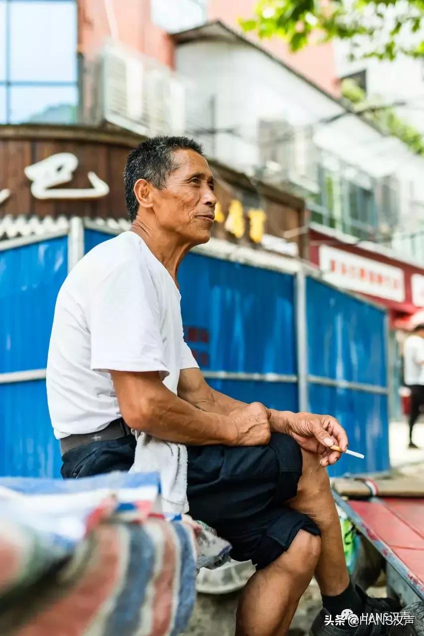 汉正街故事未完待续,汉正街人来人往