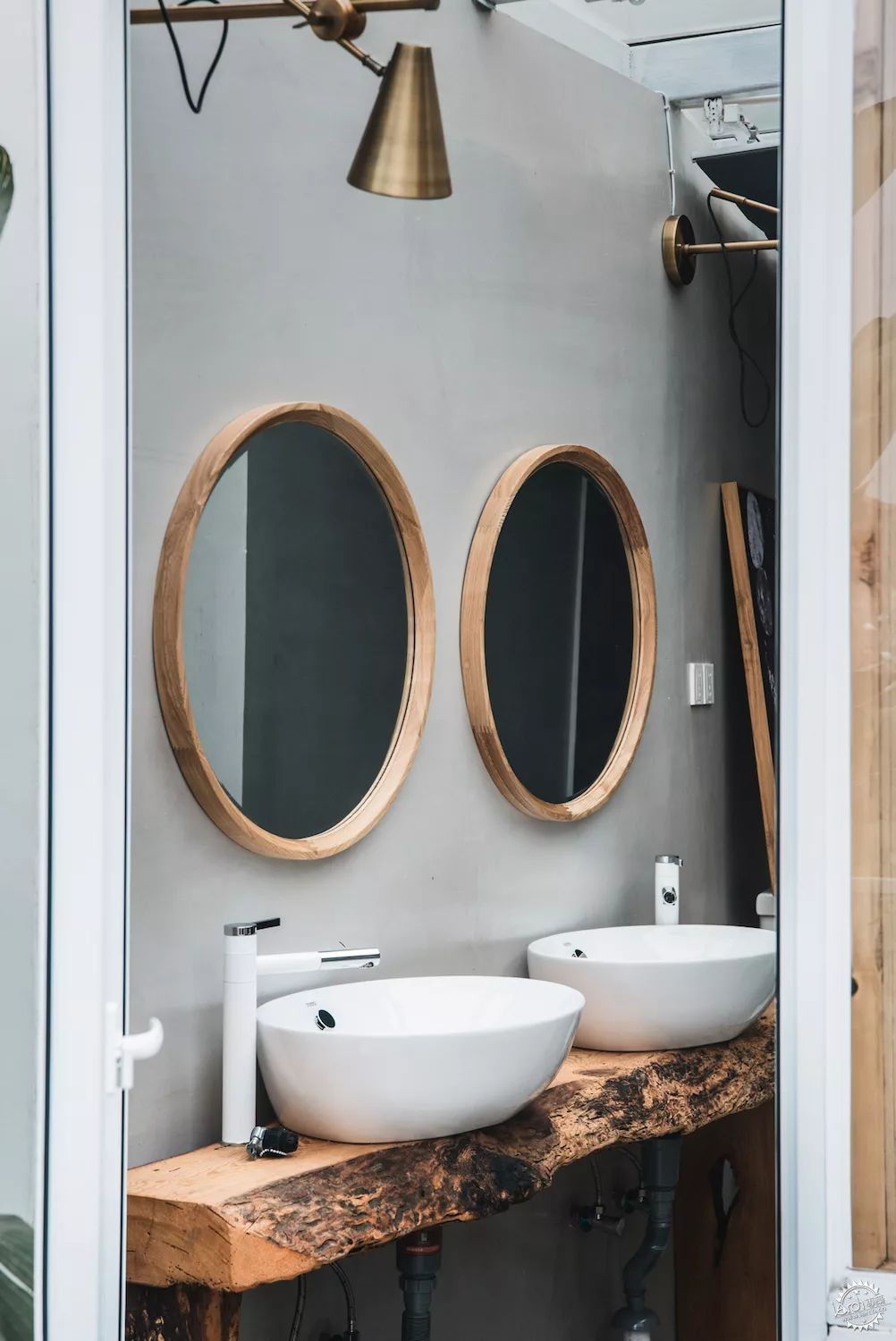 sasa，西西，设计师老王和三圣乡的“亲家DearHome”