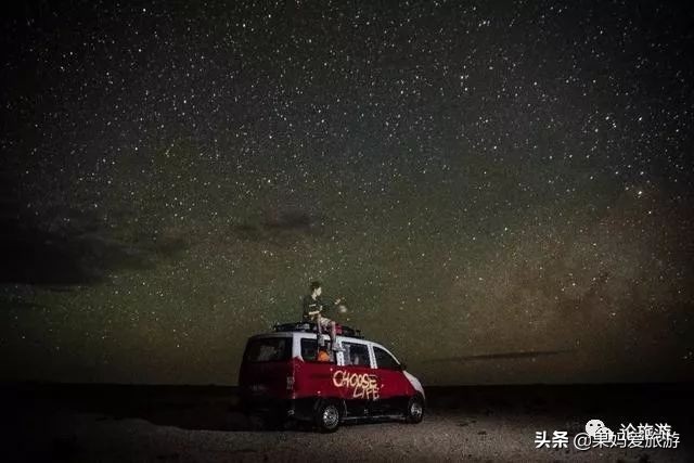 三个95后开五菱车,95后开着面包车环游世界