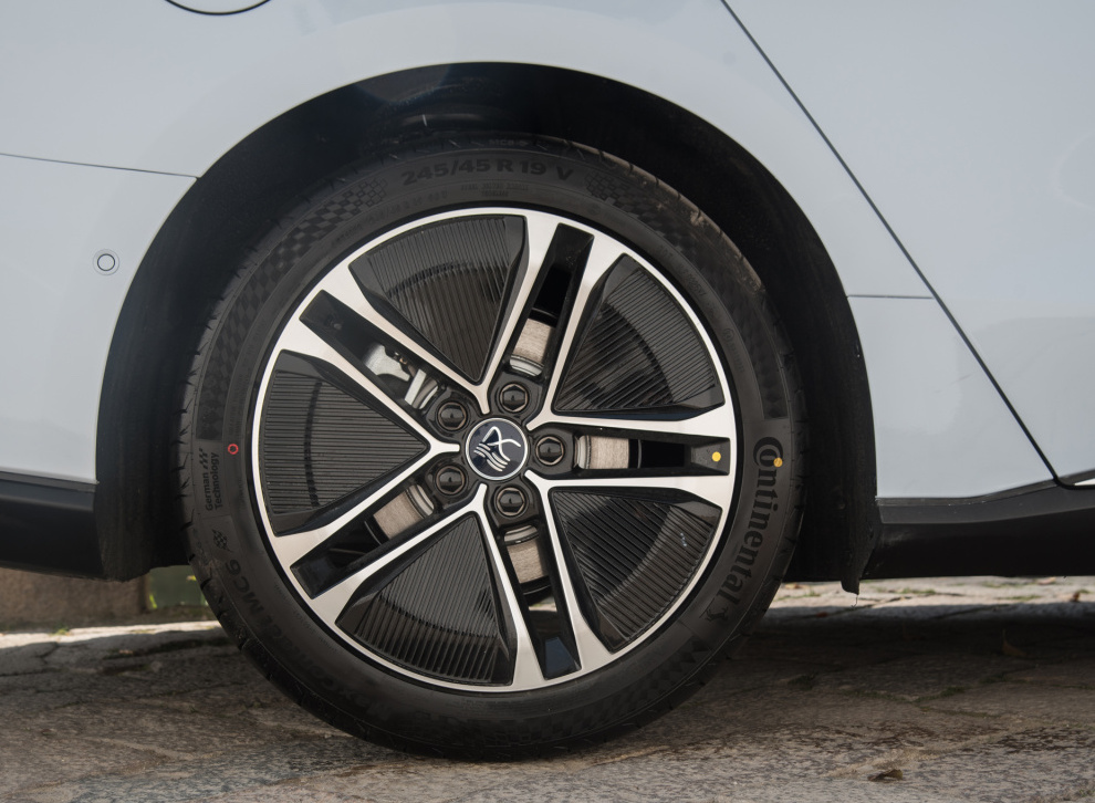 比亚迪汉全新车型,比亚迪汉顶级车型