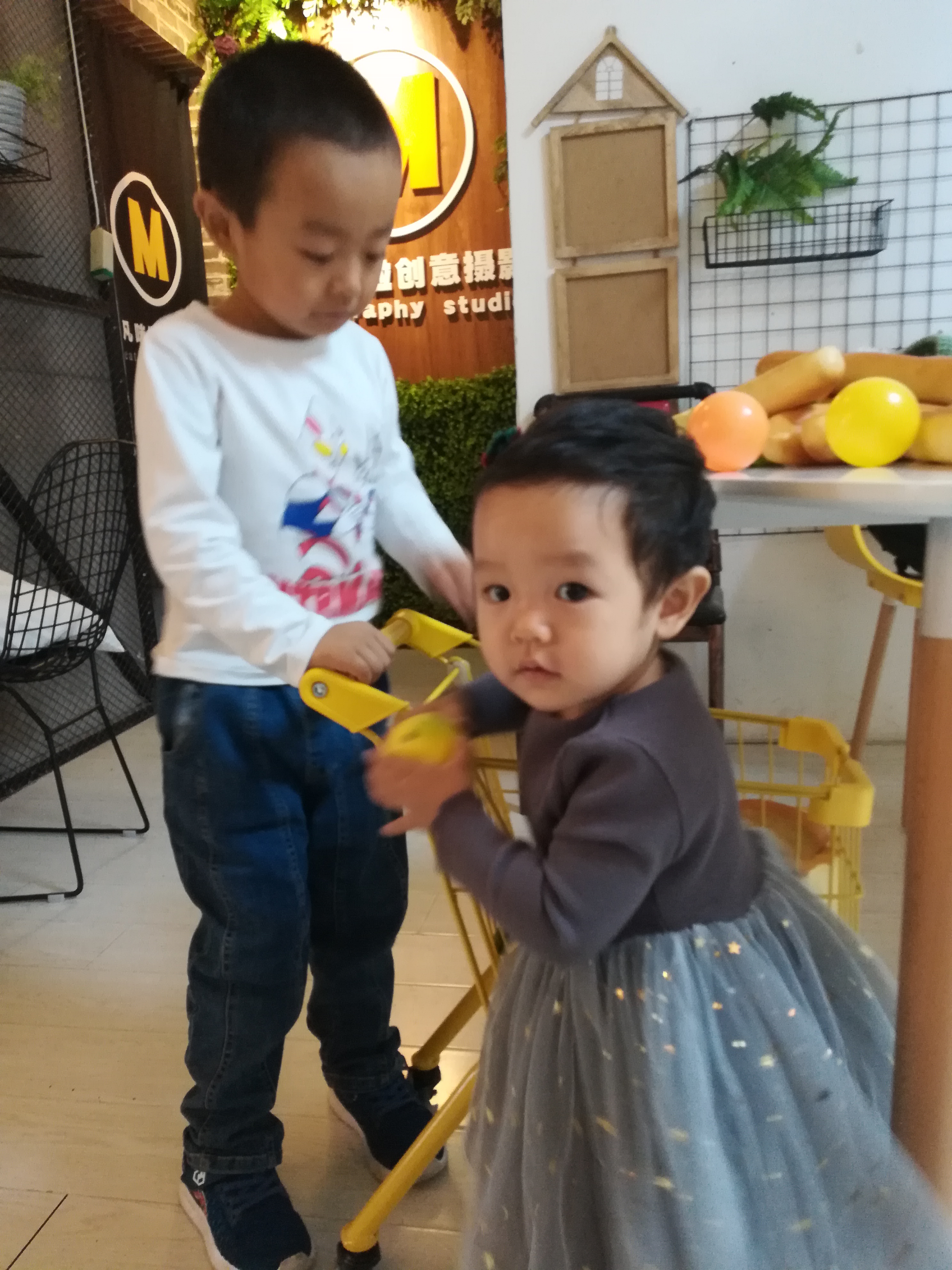 未达体质健康合格标准的学生，不发放毕业证书，除体育免修学生外。每位学生掌握1至2项运动技能、艺术技能。