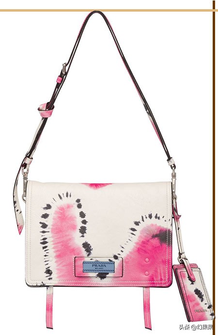 普拉达十大经典包包,普拉达classic包包