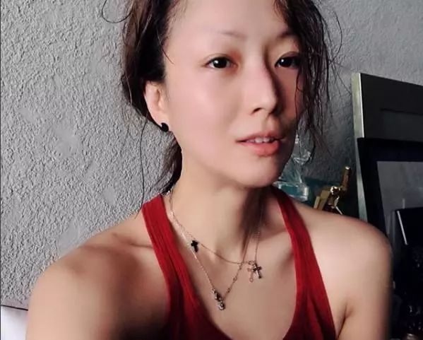 眉毛稀少怎么办用什么涂在眉毛上,眉毛稀少眉形的特征及修饰要领