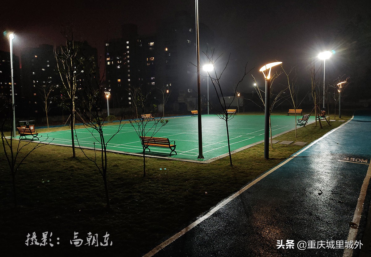 夜间开放的体育公园,平顶山体育公园晚上好玩吗