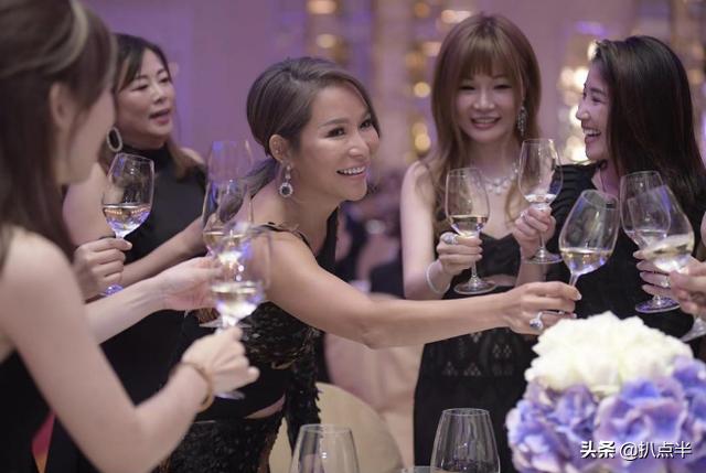 玉兰油女主刘碧丽有几个小孩,刘碧丽玉兰油照