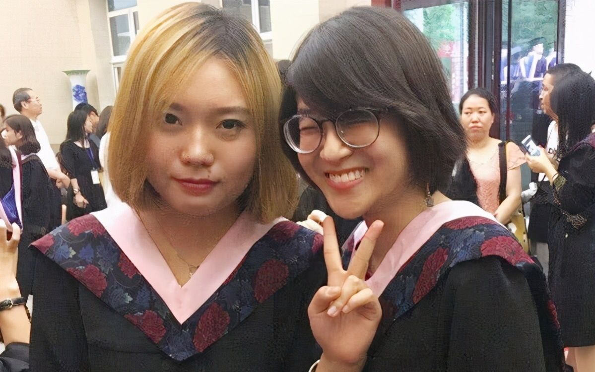 从北大“废物”一跃成脱口秀黑马，李雪琴的顶流之路还能走多远？