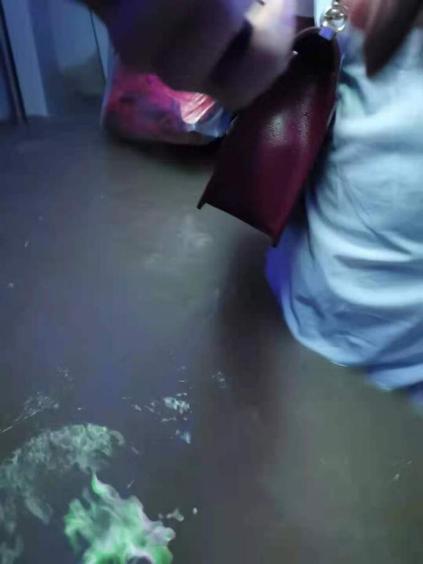 亲历河南暴雨死里逃生,19位亲历者口述暴雨中惊心瞬间