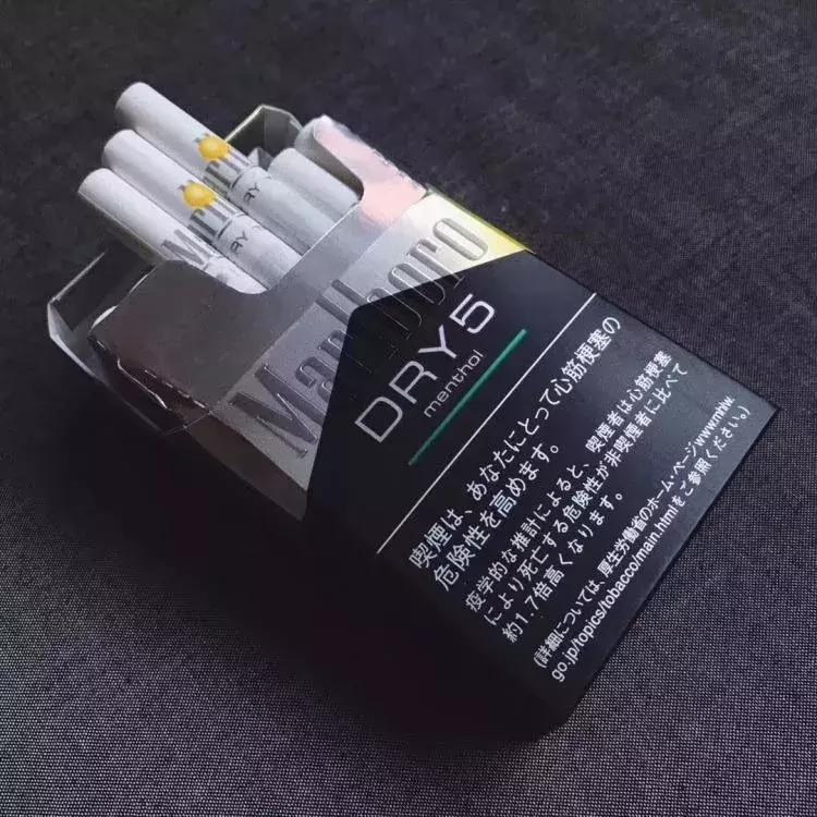 第一次抽烟抽万宝路,抽万宝路的老烟民