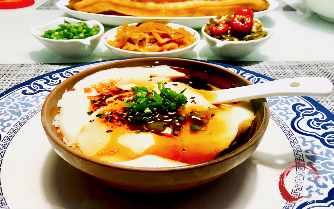 自制的豆腐脑美味可口,自制豆腐脑简单易学零失败