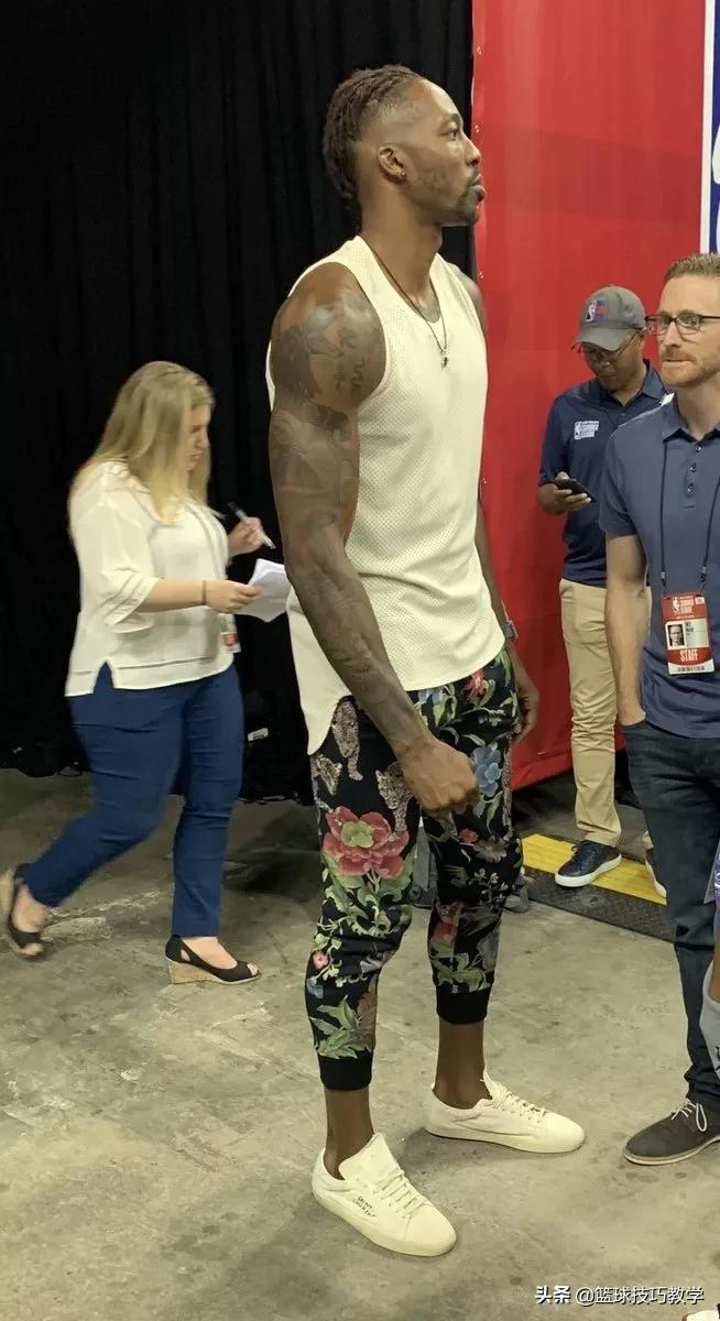 霍华德最惨一幕,霍华德被嘘