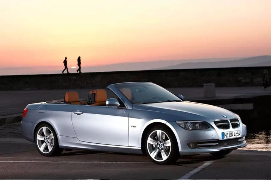 宝马425i硬顶敞篷二手多少钱,宝马敞篷218i二手多少钱