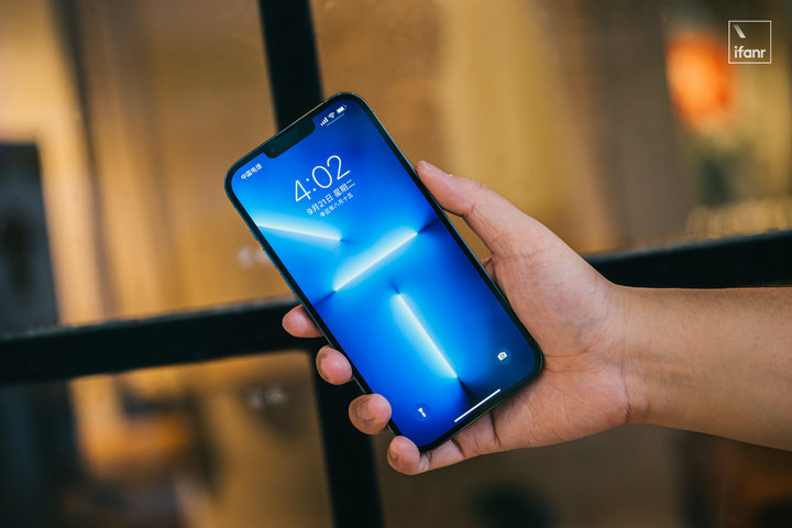 iphone13promax和华为mate40pro,iphone13promaxa15