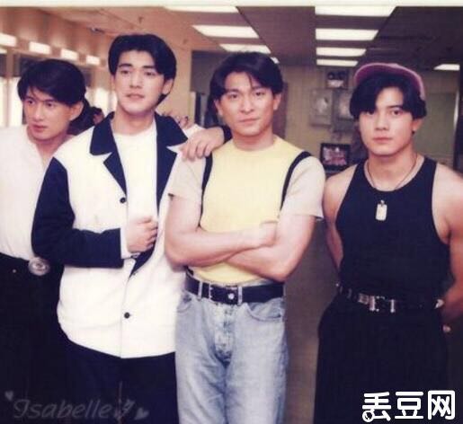 创大拇指和“老二”学说，屹立40年不倒，资助过很多明星，是谁