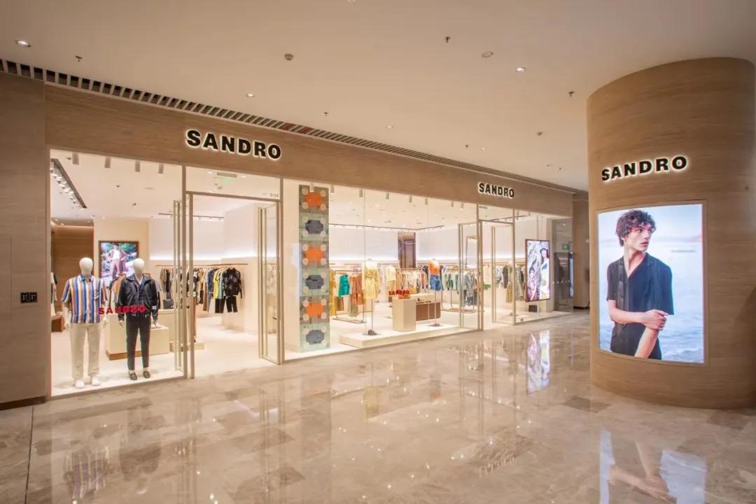 武汉恒隆广场奢侈品牌,武汉恒隆广场算顶级广场吗