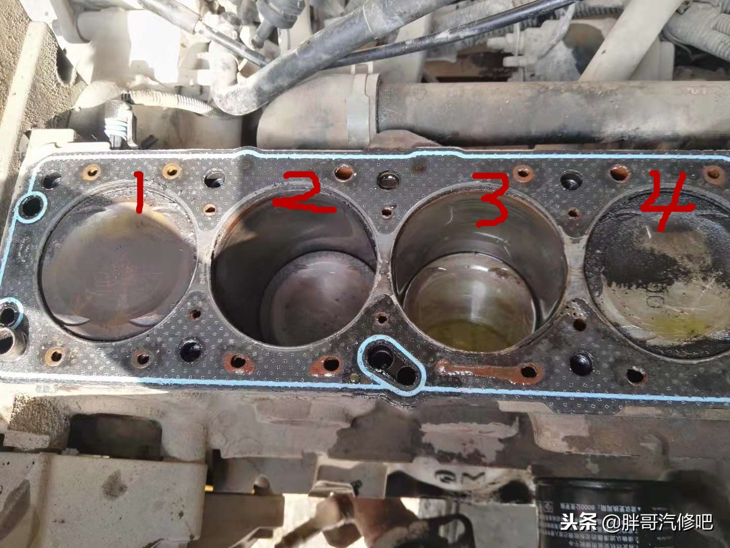 发动机高温后缸压不足,发动机高温缸垫呲了有什么现象