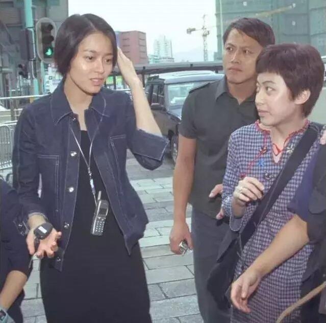 甘比从狗仔逆袭成香港女首富,甘比从女狗仔逆袭成女首富