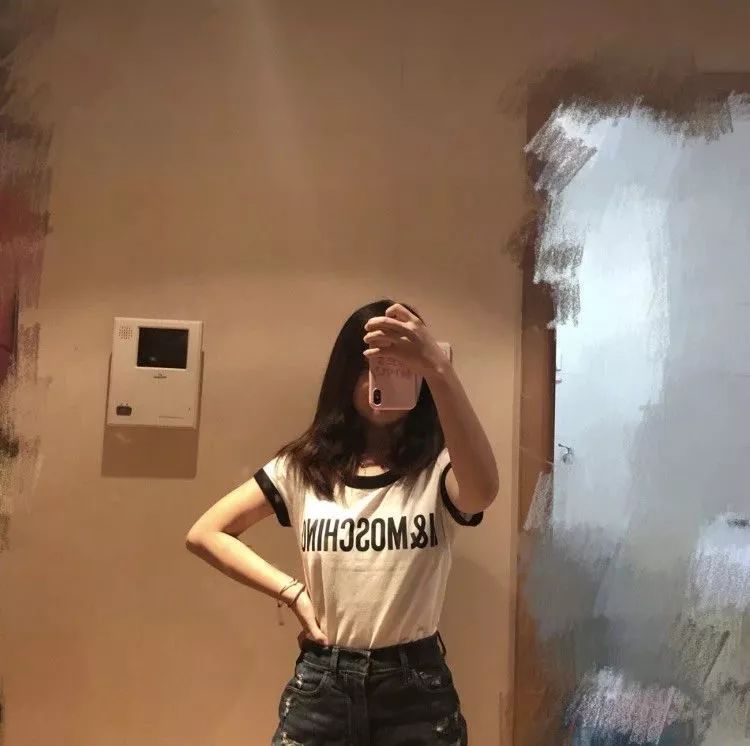 moschinohm合作款,hm和星际联名