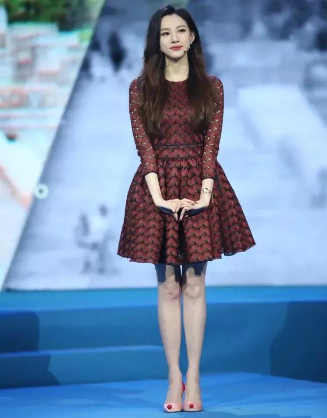 她是多少足球迷的梦中女神？