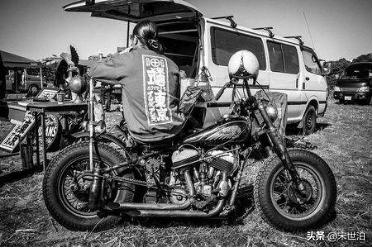 提升格调的日常配饰,小众配饰拯救沉闷穿搭