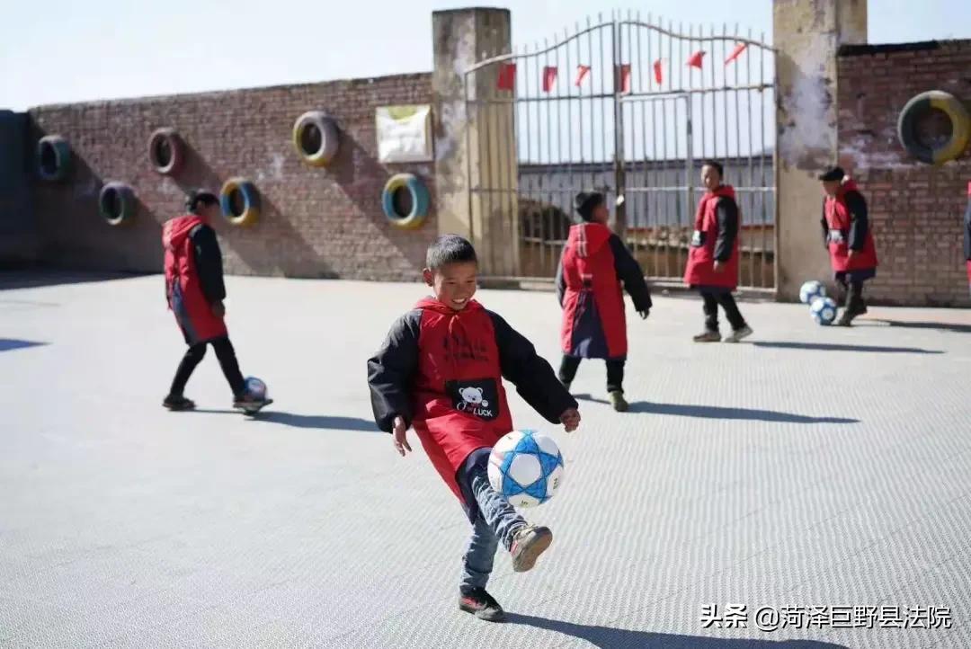 这位90后校长，用体育让24个孩子走出大山