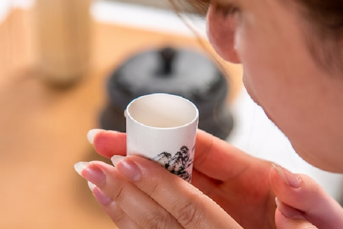 不苦不涩的茶还会有回甘和生津吗,怎么解决茶回甘生津