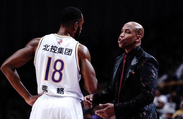 曝福格已达沈阳将身披辽篮15号球衣辽蜜：叫弗格还是福格？