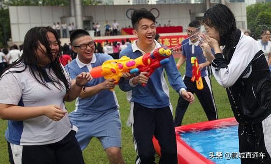 深圳老师工资待遇一览表,深圳教师年薪有30万仍买不起房