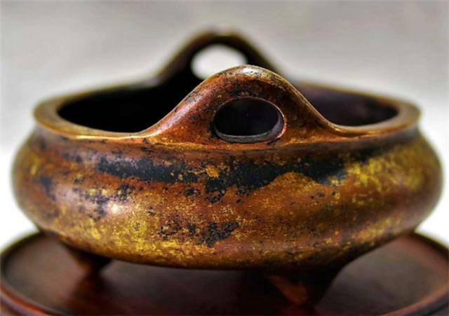 明代宣德炉的特点,明代宣德炉三角炉