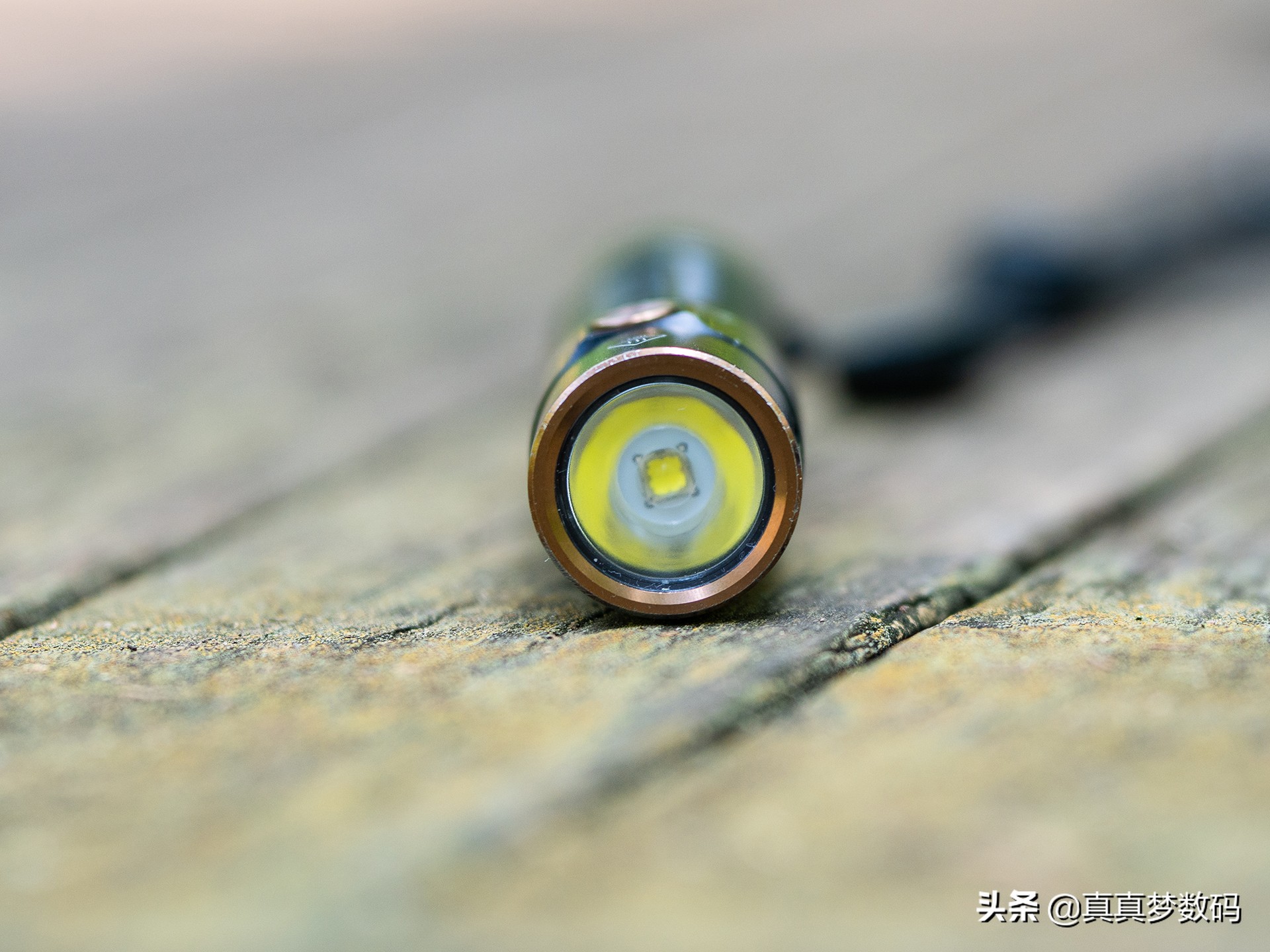 强光手电筒应该如何选择,强光手电筒怎样选