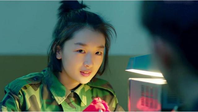 周冬雨出道前家庭条件,周冬雨成名之作电影