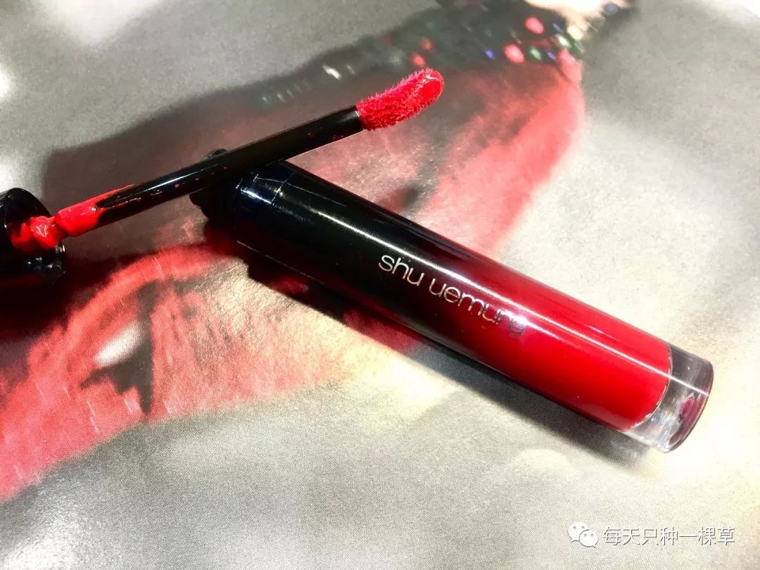 买了这么多的东西都是为了什么,买了这么多口红哪一支是你的真爱