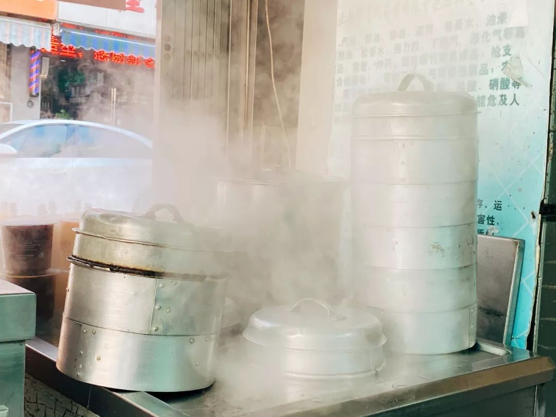 在网巾市,花12块get一笼倪妮同款汤包