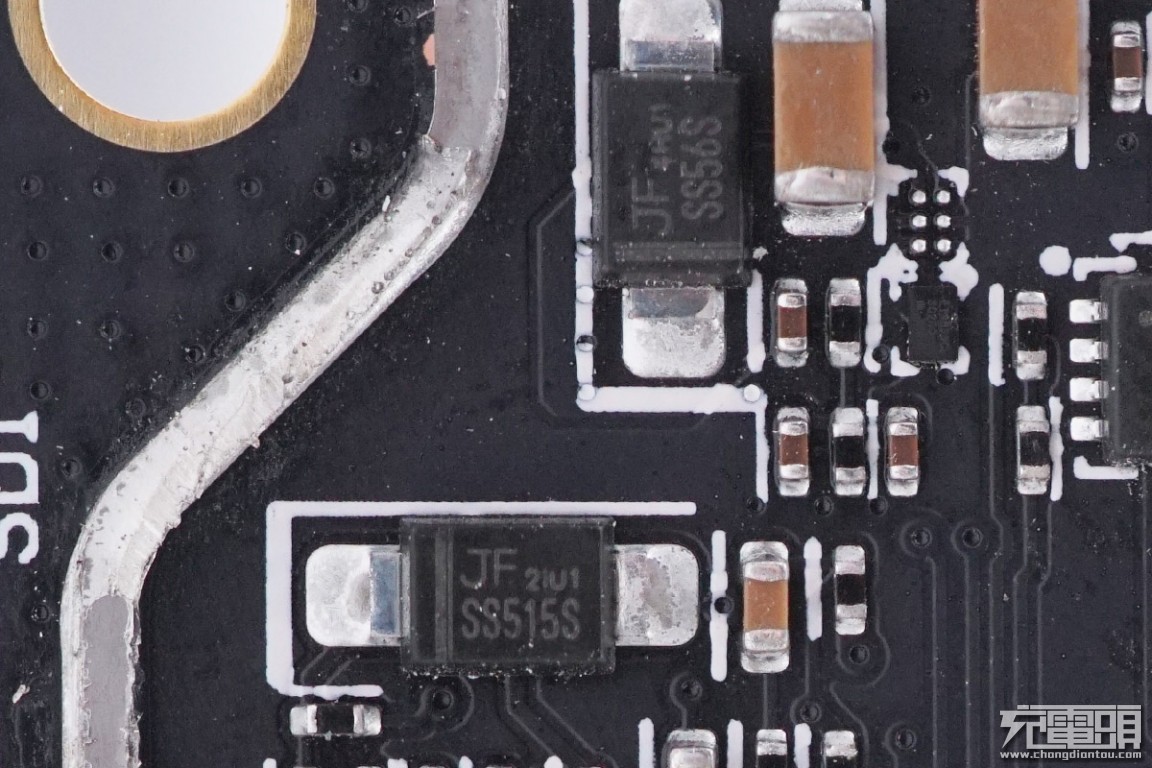 小米升降式无线充和80w无线充对比,小米20瓦无线充拆解