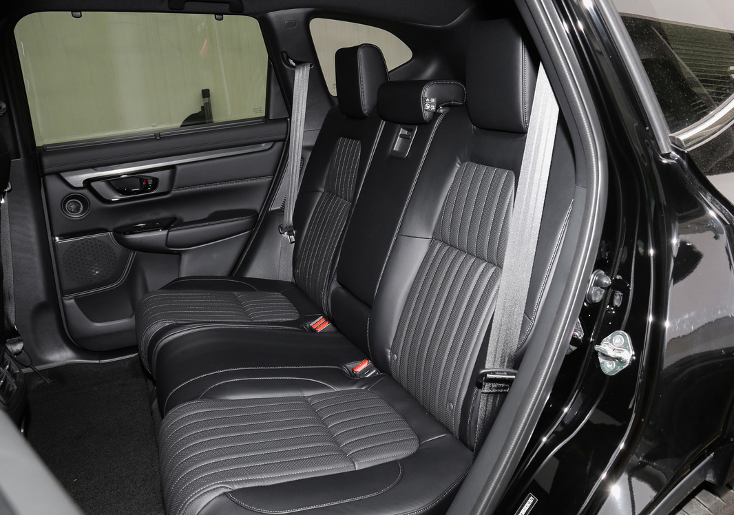 后排放倒可当双人床车,24款1.5t本田皓影后座怎么放平