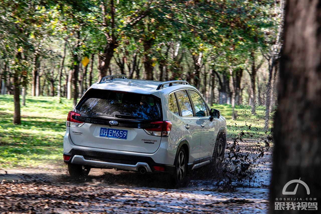 12年斯巴鲁森林人2.5试驾体验,斯巴鲁森林人试驾2011