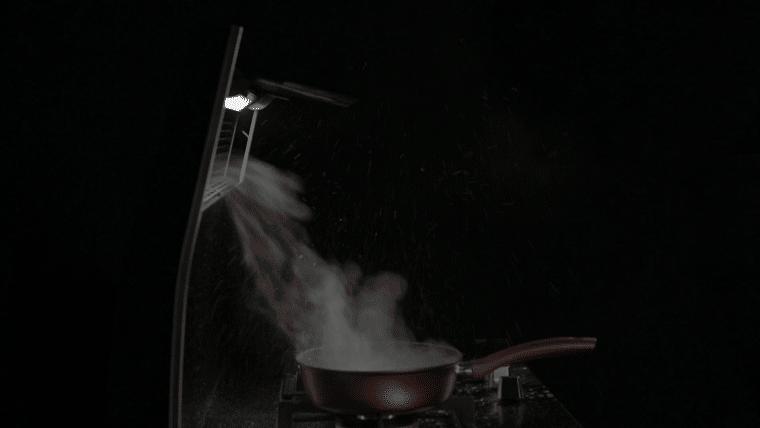 蒸烤一体集成灶还需要空气炸锅吗,蒸烤一体集成灶有必要装厨房门吗