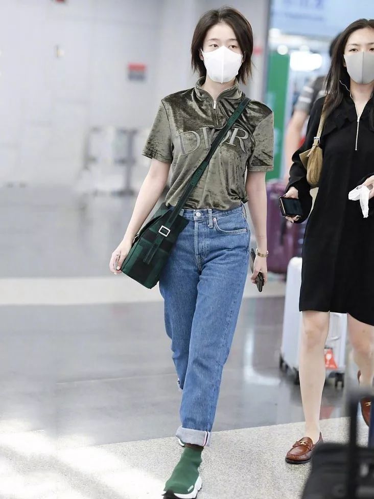 秋天穿丝绒太美太高级了 (轻薄高级的丝绒质地太讨人喜欢了)