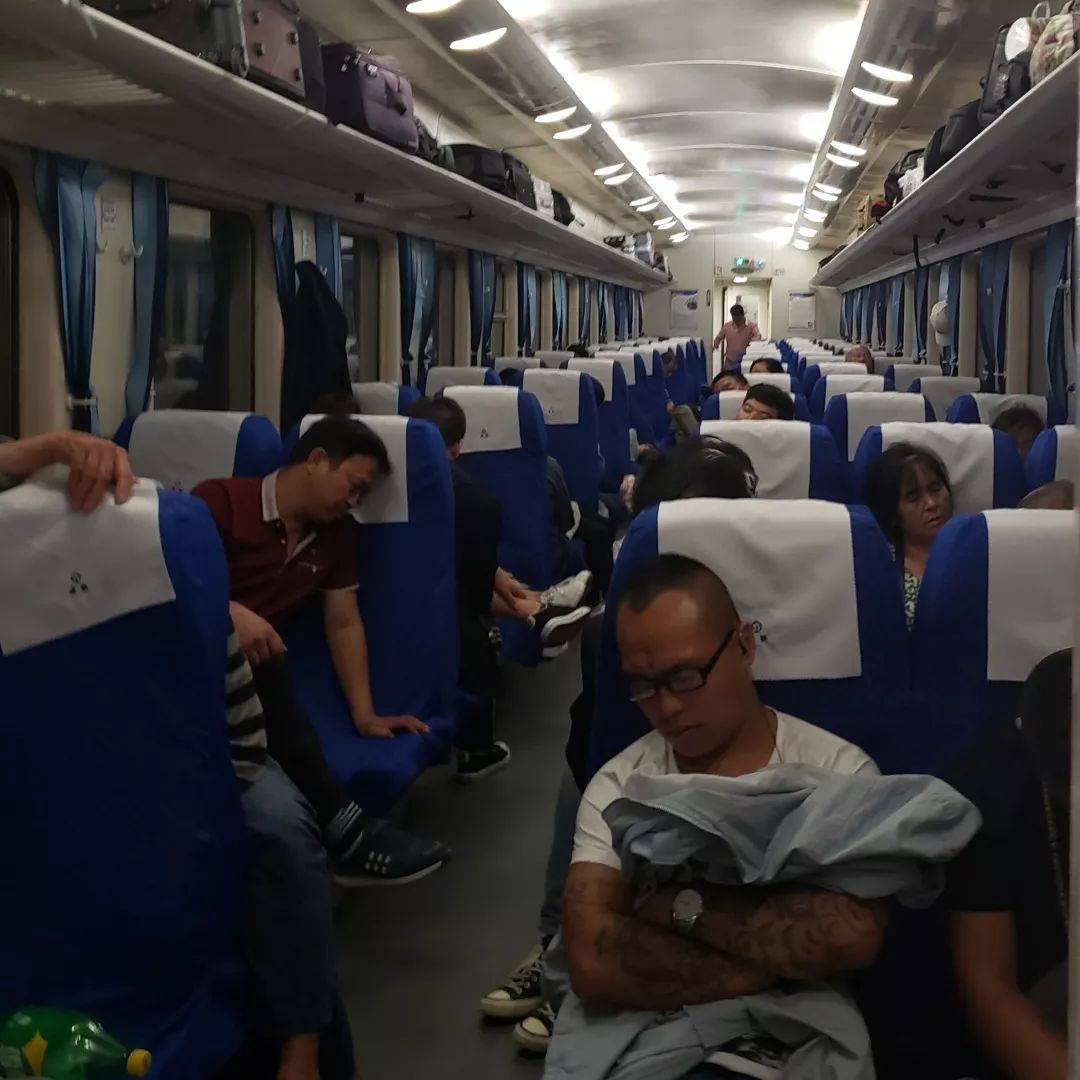 你说，秋天是一档子什么事儿？