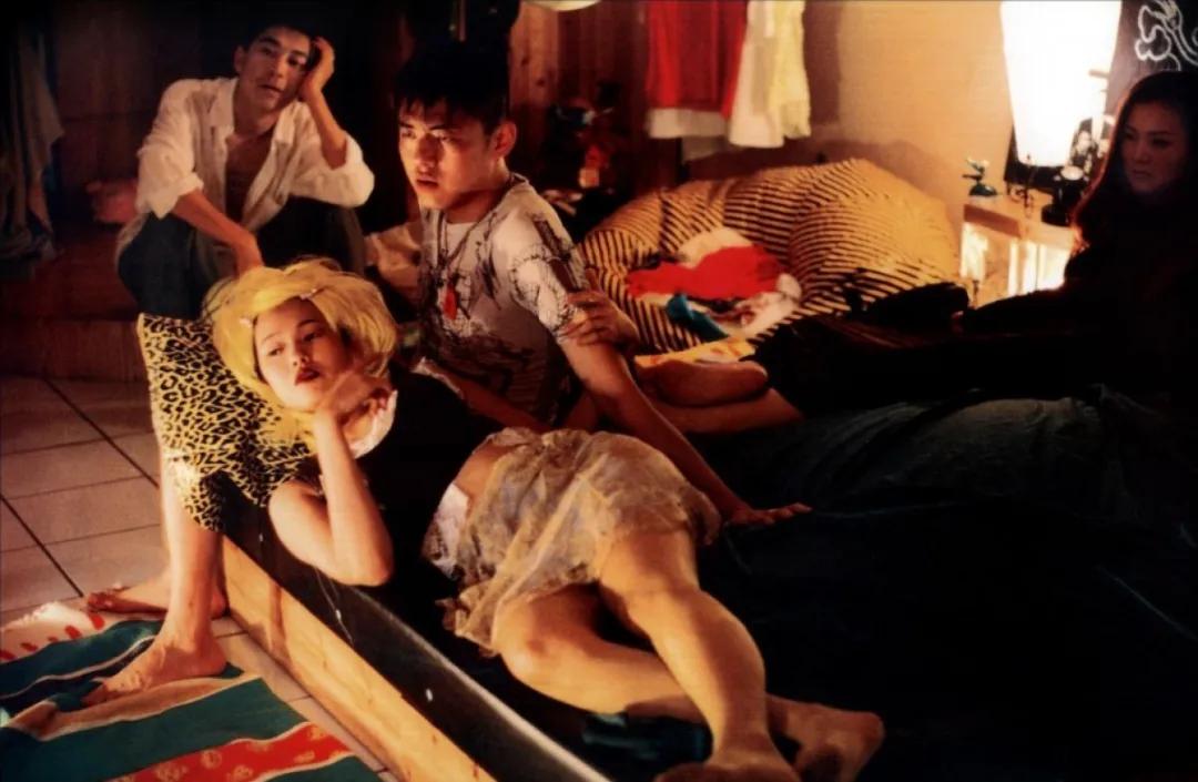 为什么台湾女明星多出文艺女青年？