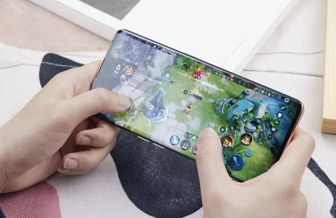 华为系统流畅度对比oppo,oppo和华为哪个系统流畅不卡顿