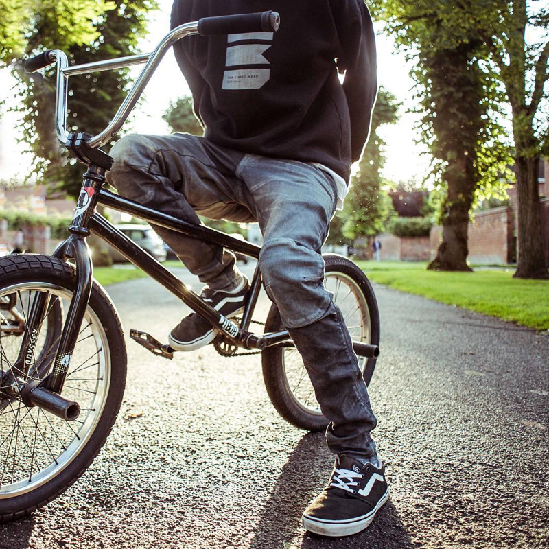 鏄撶儕鍗冪幒bapestar,鏄撶儕鍗冪幒gstar