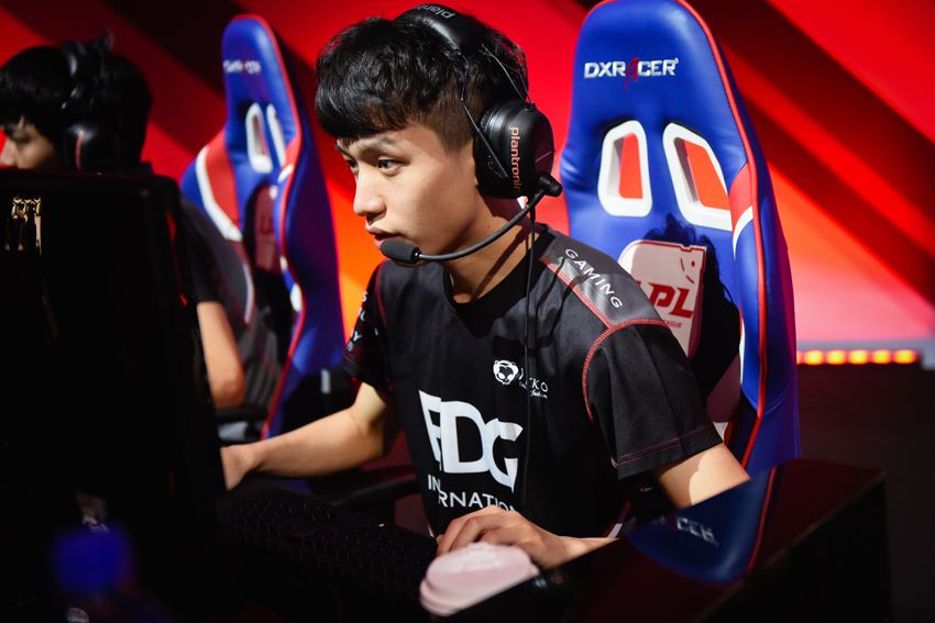 英雄联盟厂长2020总决赛,英雄联盟老厂长