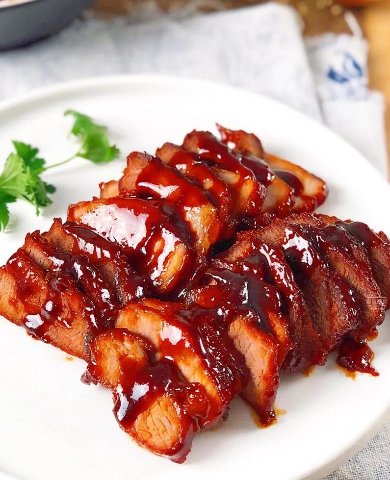 猪身上哪个部位的肉炒着最好吃,猪身上的肉都适合做什么菜