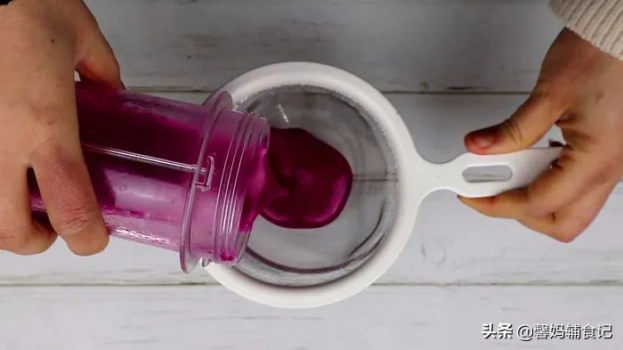 五颜六色的果蔬面 (白彩色果蔬面)