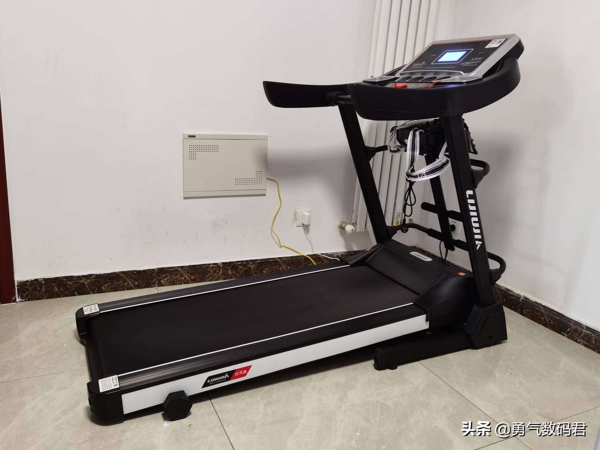 华为hilink立久佳智能跑步机,华为生态跑步机亿健