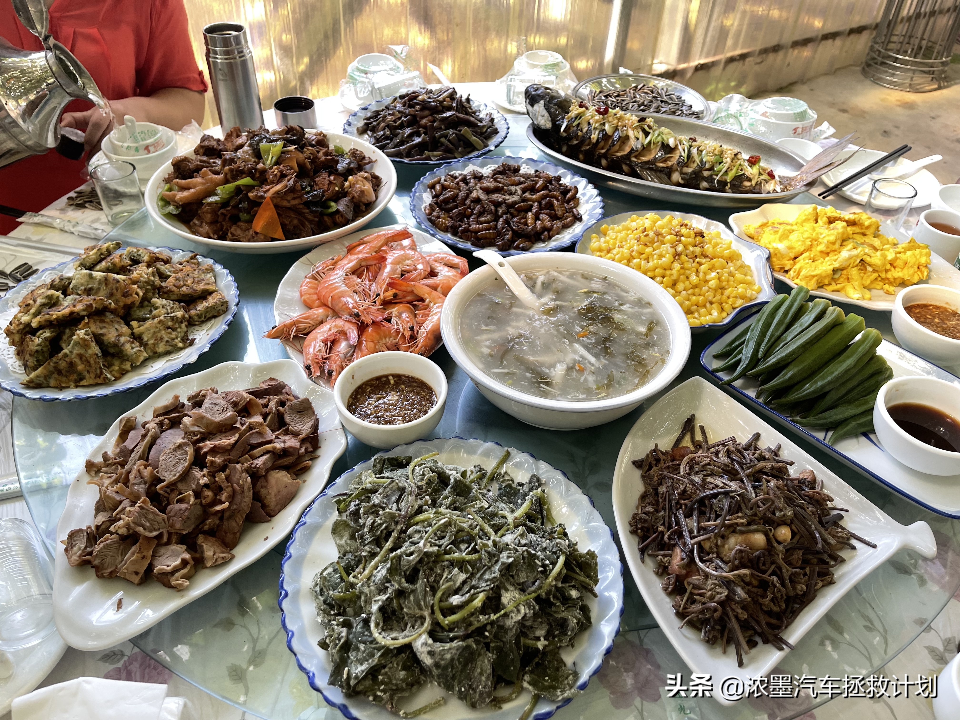 一代经典丰田普瑞维亚,丰田普瑞维亚依然经典