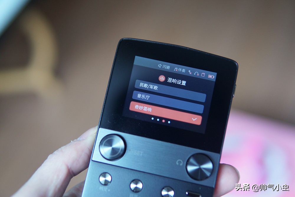 售价999元，用了之后，才发现我离那些主播只差一张好声卡