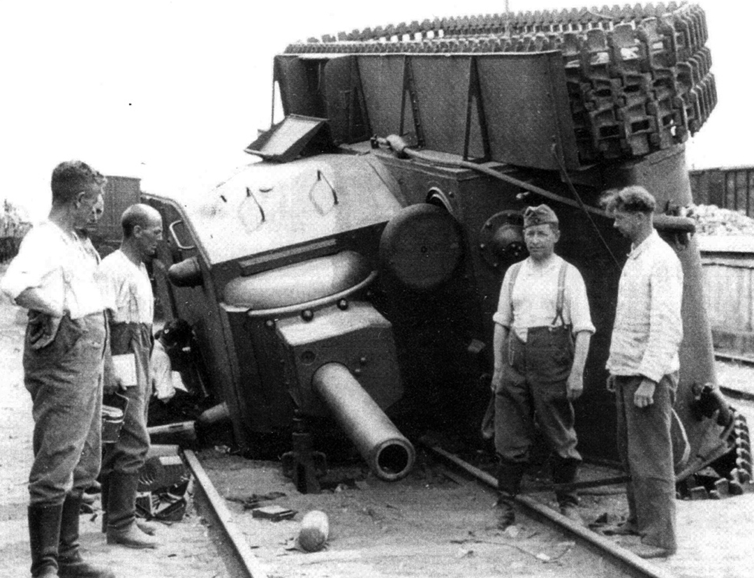 伏罗希洛夫装备,kv2平射型火炮