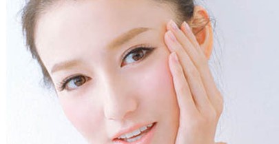 皮肤不光滑很多小颗粒怎么办,皮肤起密密麻麻小颗粒不痛不痒